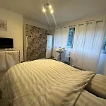 Superbe Studio Miromesnil Elysee